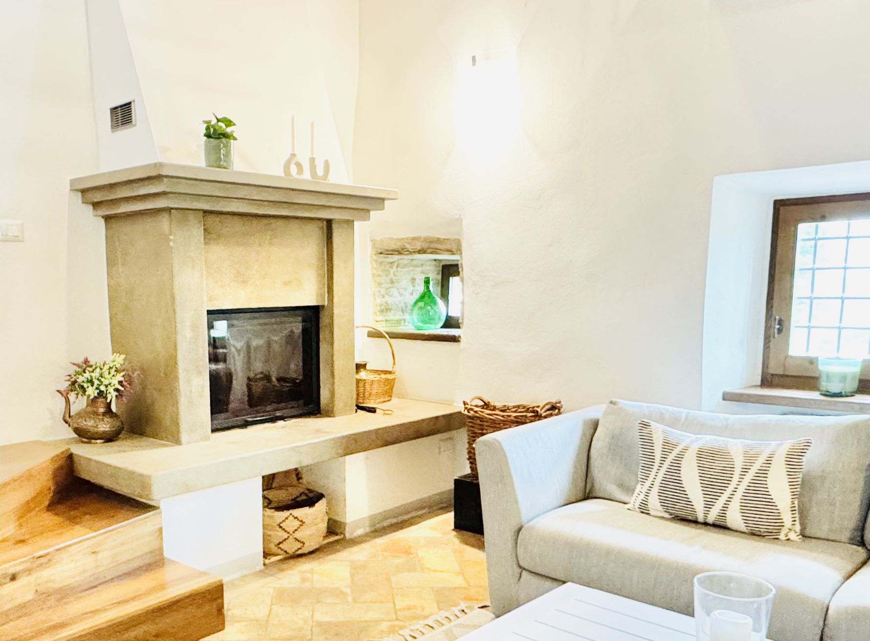 Kamin im Wohnzimmer der Casa Principale